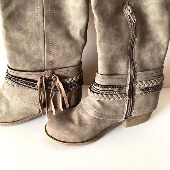 JellyPop Girls Brown Boots Decorative Ankle Feature Side Zipper Closure - Picture 2 of 10